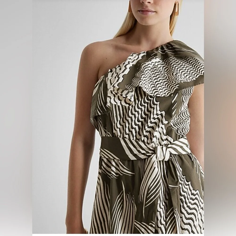 Express Printed One Shoulder Ruffle Tie Waist Poplin Maxi Dress - Picture 5 of 9